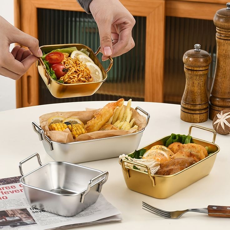 SERVING TRAY